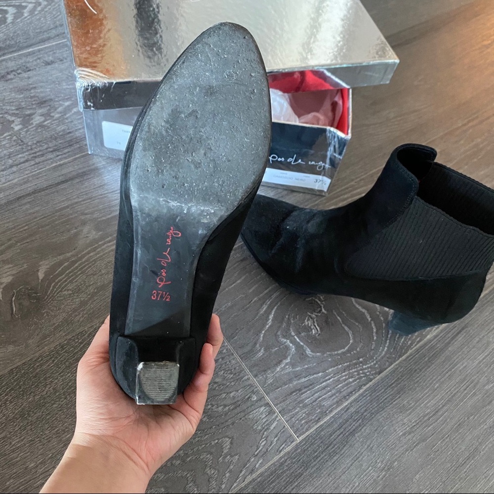 Pas de Rouge Boot - Picture 2 of 5